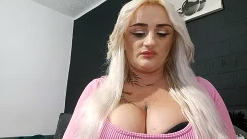 Snapshot of anastasiaamore chatting on July 2026 08:25:01 PM AnastasiaAmore online show from July 2026 08:25:01 PM