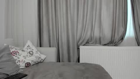 Snapshot of anayscaandy chatting on February 2025 07:13:01 AM Andreea online show from February 2025 07:13:01 AM