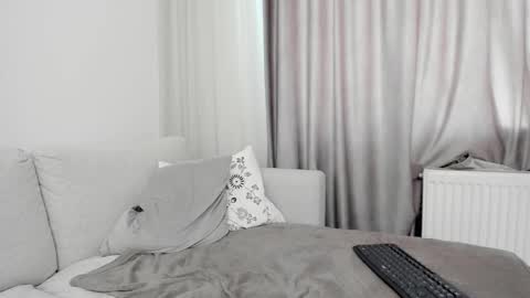 Snapshot of anayscaandy chatting on February 2025 10:14:01 AM Andreea online show from February 2025 10:14:01 AM