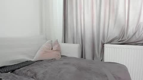 Snapshot of anayscaandy chatting on February 2025 10:04:02 AM Andreea online show from February 2025 10:04:02 AM