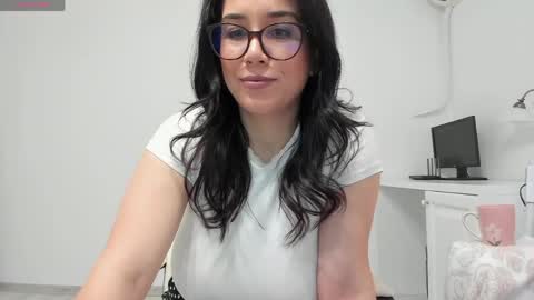Andreea online show from May 2026 03:58:01 AM
