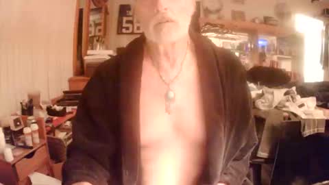 anchorman_707 online show from May 2026 07:28:02 AM