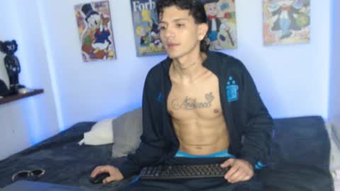 Snapshot of andersonz98 chatting on February 2025 05:47:02 AM andersonZ98 online show from February 2025 05:47:02 AM