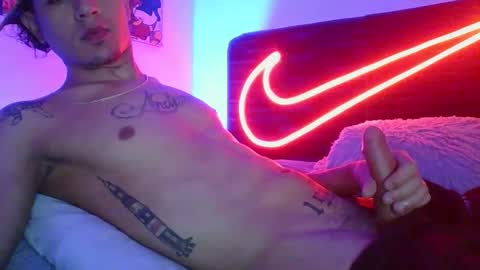 Snapshot of andersonz98 chatting on September 2025 08:41:02 PM andersonZ98 online show from September 2025 08:41:02 PM