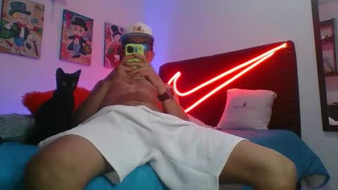 Snapshot of andersonz98 chatting on October 2025 07:58:02 PM andersonZ98 online show from October 2025 07:58:02 PM