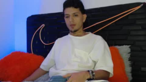 Snapshot of andersonz98 chatting on December 2025 03:11:01 AM andersonZ98 online show from December 2025 03:11:01 AM