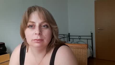 Andorphin online show from May 2026 02:01:02 PM