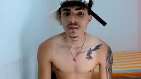 andr_093 online show from June 2026 05:41:01 AM