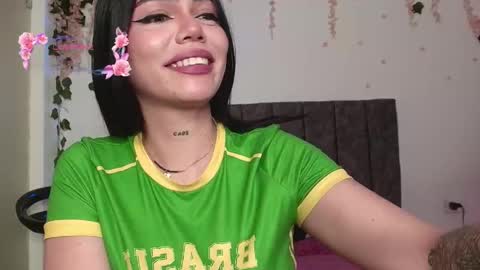Andra de la Rosse online show from May 2026 06:38:02 PM