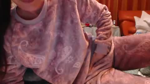 Andra online show from September 2025 12:48:02 AM