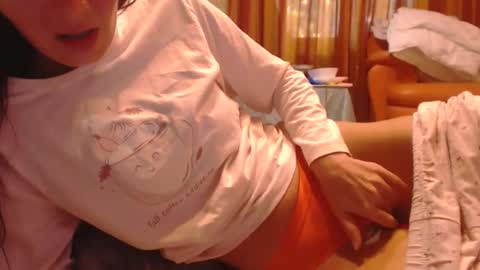 Andra online show from October 2025 06:16:02 AM