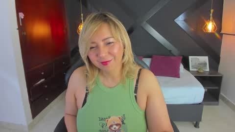 Snapshot of andre_soto_ chatting on September 2025 03:52:01 AM A N D R E online show from September 2025 03:52:01 AM