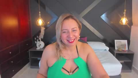 Snapshot of andre_soto_ chatting on October 2025 02:53:01 AM A N D R E online show from October 2025 02:53:01 AM