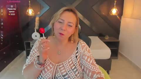 A N D R E online show from May 2026 01:45:01 AM