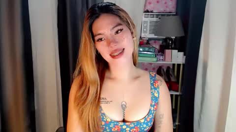 Snapshot of andrea06121998 chatting on April 2026 12:32:01 PM andrea06121998 online show from April 2026 12:32:01 PM