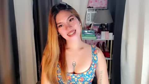 Snapshot of andrea06121998 chatting on April 2026 04:02:02 PM andrea06121998 online show from April 2026 04:02:02 PM