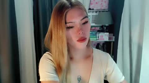 andrea06121998 online show from June 2026 05:04:02 PM