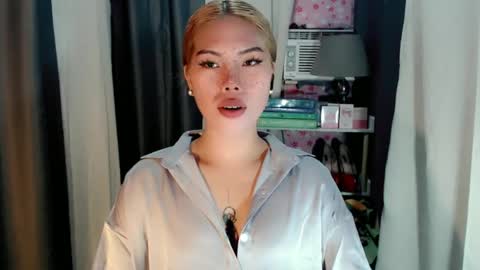 andrea06121998 online show from June 2026 04:22:02 PM