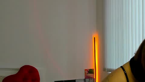 andrea__bass online show from May 2026 03:44:02 PM