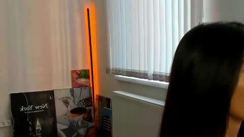 andrea__bass online show from May 2026 03:41:01 PM