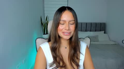 andrea online show from February 2025 01:44:02 AM