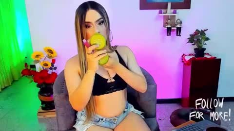 Andrea  online show from May 2026 01:44:01 AM