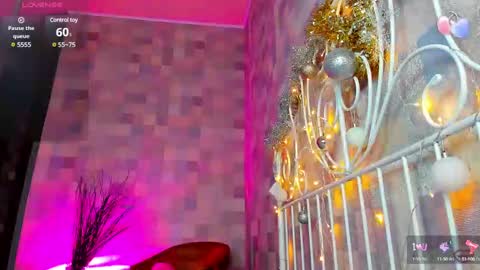 Andrea hereGMT7Mon Tue Wen ThFri Sat Su 0300am-0900am. online show from December 2024 04:01:02 AM