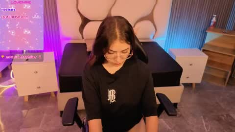andrea_tay1 online show from June 2026 11:21:01 AM