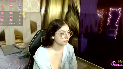 andrea_tay1 online show from June 2026 11:45:01 AM