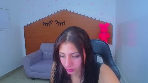 Andrea online show from March 2025 04:07:02 PM