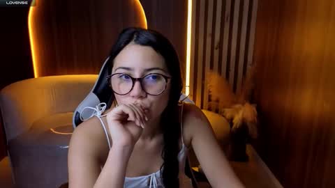 Snapshot of andrea_tx chatting on February 2026 12:45:02 PM andrea_tx online show from February 2026 12:45:02 PM