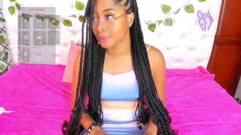 Naomi Andrea Daviss online show from January 2025 11:32:02 AM