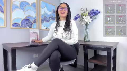 Andrea Zoelins online show from October 2025 02:18:02 PM