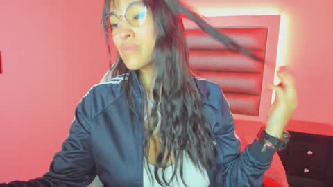 Snapshot of andreabrunet chatting on November 2025 12:37:01 PM andreabrunet online show from November 2025 12:37:01 PM