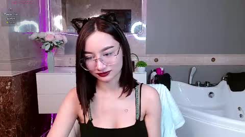 Snapshot of andreajohnsons chatting on April 2026 07:50:01 AM andreajohnsons online show from April 2026 07:50:01 AM