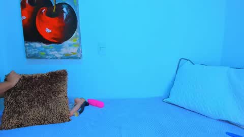 andrea online show from February 2025 09:37:01 AM