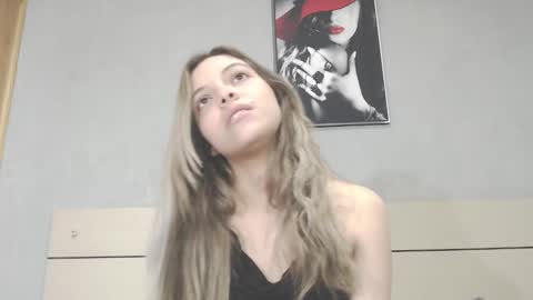 andreau 19 online show from January 2025 05:06:01 PM