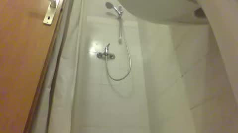 Snapshot of andrecool979 chatting on February 2026 05:17:02 PM Andre online show from February 2026 05:17:02 PM