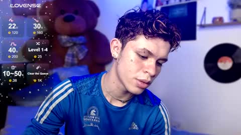 Snapshot of andreewwolffman chatting on February 2025 12:31:02 AM Andrew online show from February 2025 12:31:02 AM