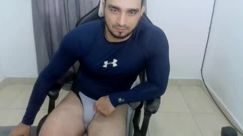 andres180950734 online show from May 2026 01:05:01 PM