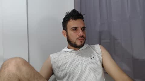 Snapshot of andres_blanco_ chatting on October 2025 09:10:01 AM i am Andres online show from October 2025 09:10:01 AM