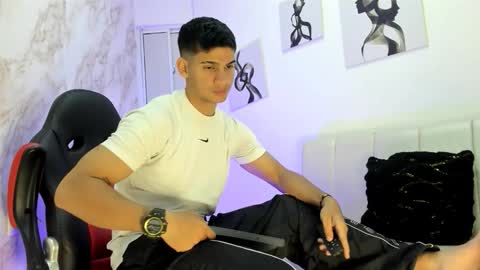 andres_stud online show from November 2025 04:22:02 AM