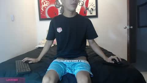 andrescoll25 online show from July 2026 12:53:01 PM