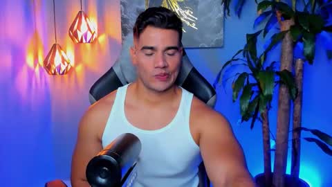 Andres online show from November 2025 10:53:02 PM