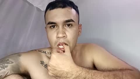 Snapshot of andreshot199604 chatting on November 2025 11:32:01 PM Andrs holguin online show from November 2025 11:32:01 PM