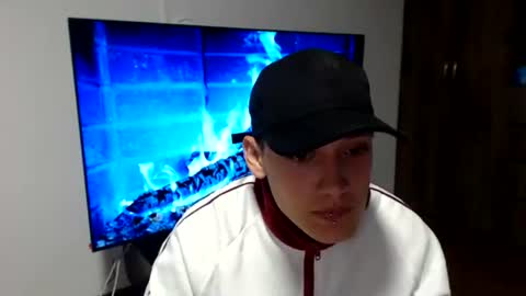andreshot2026 online show from August 2026 10:35:01 PM