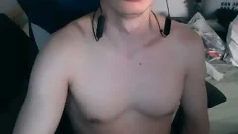 andresse_lat online show from July 2026 03:43:01 AM