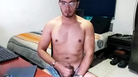 andresvergon85 online show from March 2025 05:33:02 PM