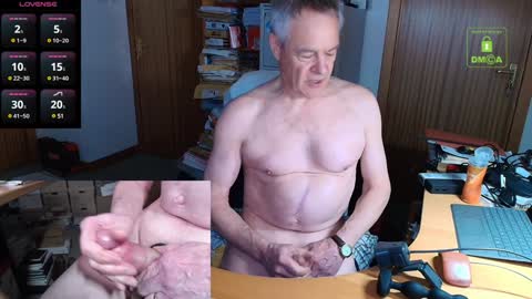 Snapshot of andrew_9999 chatting on December 2024 12:02:01 AM Andrew online show from December 2024 12:02:01 AM