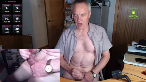 Snapshot of andrew_9999 chatting on September 2025 12:05:01 AM Andrew online show from September 2025 12:05:01 AM